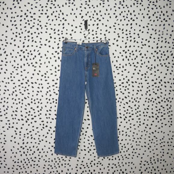 Levi’s Premium Medium Wash Denim Relaxed Straight Leg Dad Jeans - Picture 3 of 15